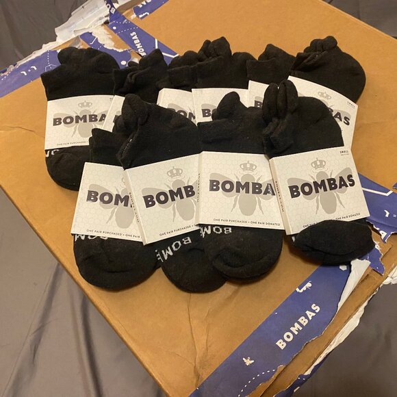[10 Pack] Bombas Solid Pique Black Ankle Socks BNWT